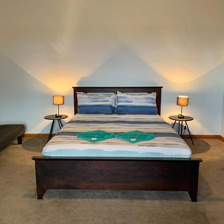 Bee'S Place - 3 Bedroom Home On 10 Acres Of Land With Distant Ocean Views Emu Bay Экстерьер фото