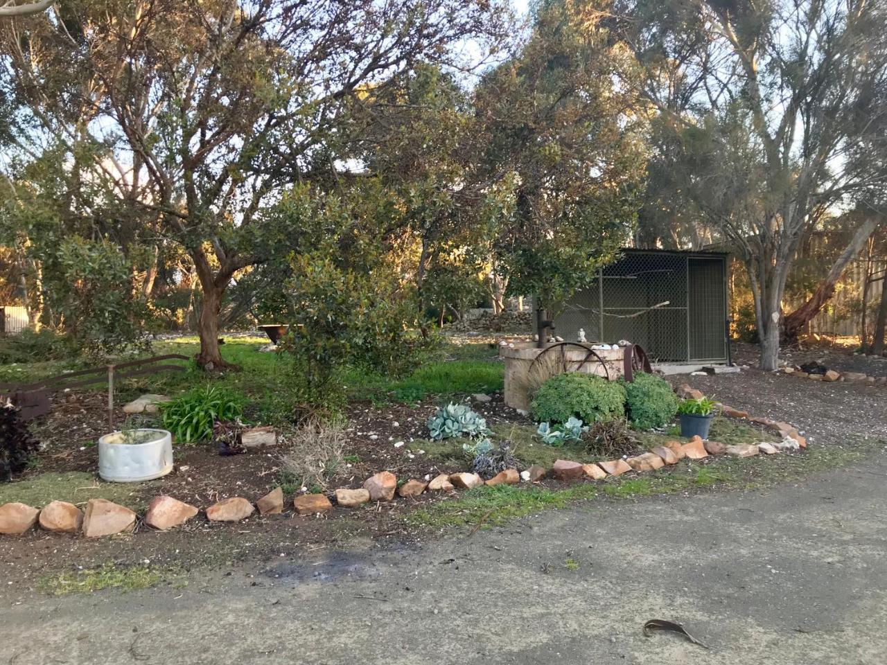 Bee'S Place - 3 Bedroom Home On 10 Acres Of Land With Distant Ocean Views Emu Bay Экстерьер фото