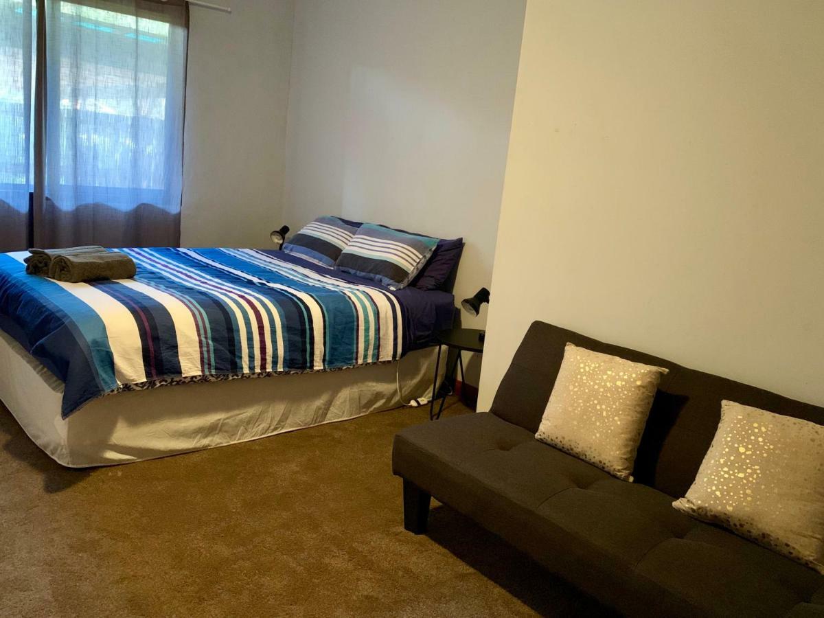 Bee'S Place - 3 Bedroom Home On 10 Acres Of Land With Distant Ocean Views Emu Bay Экстерьер фото